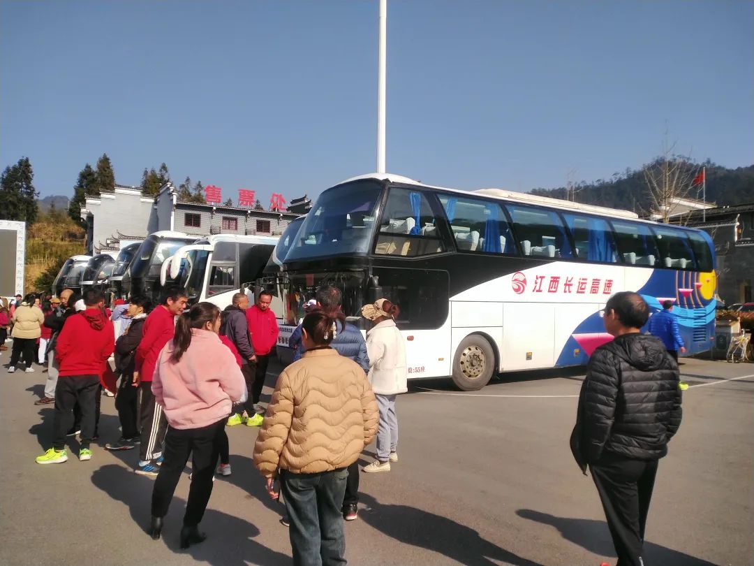 景德鎮(zhèn)長(zhǎng)運(yùn):助力登高健身大會(huì) 圓滿完成“開門第一大單”